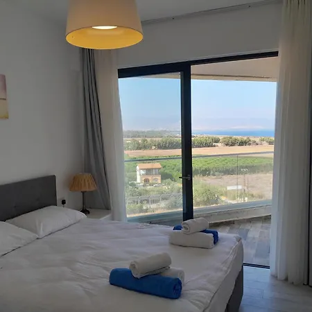Sea & Mountain Panorama View, North Cyprus Apartment *